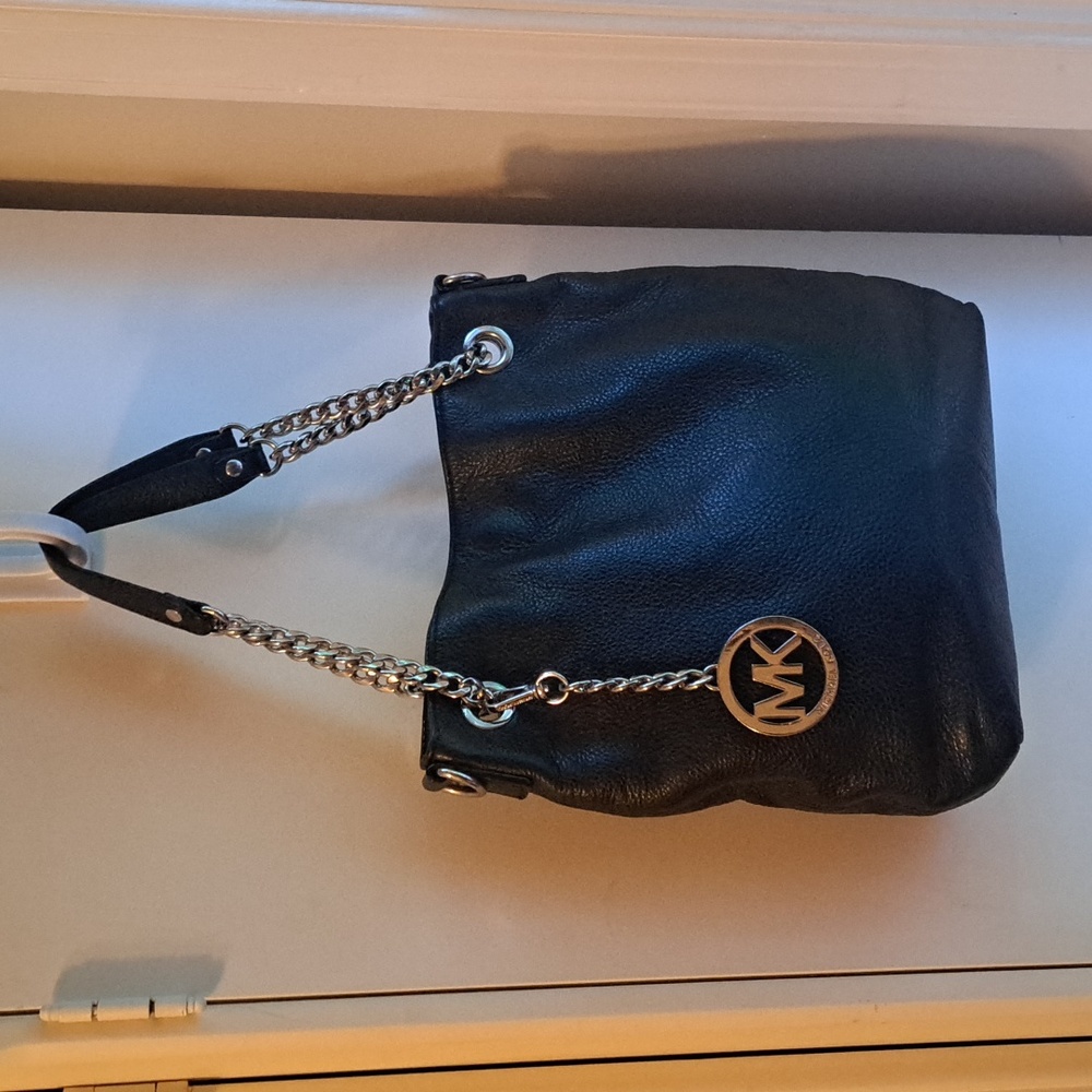 Michael Kors Black Pebble Leather SILVER Hardware Shoulder bag - Picture 1 of 16